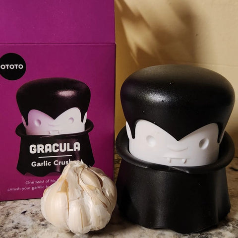 Gracula Garlic Crusher